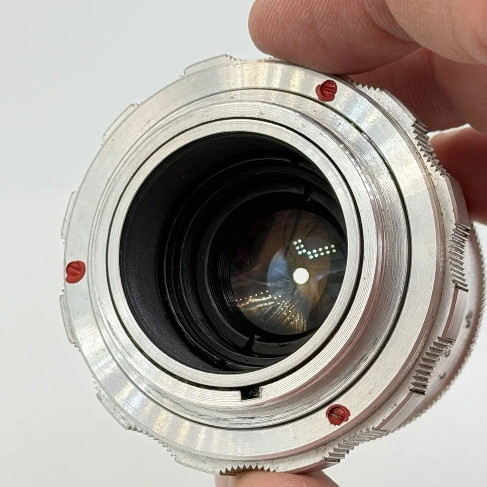 Industar 26m 52mm f2,8 Red P Soviet portrait Lens Leica M M39 Mount USSR Old